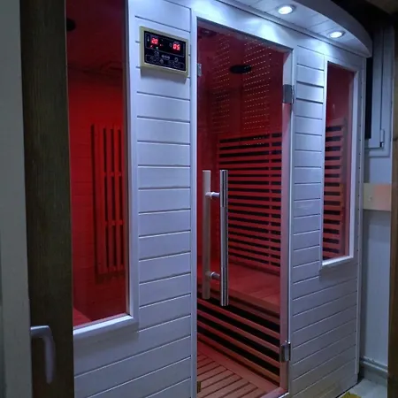 Ac - Votre Cocon En Duo A - Sauna Et A 50m Apartment