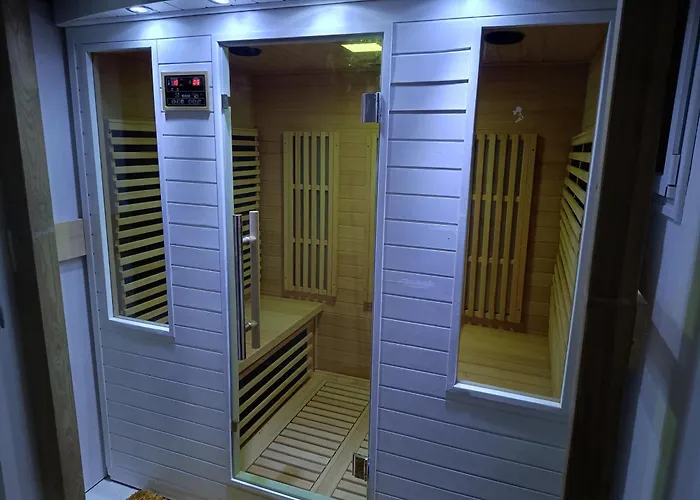 Ac - Votre Cocon En Duo A - Sauna Et A 50m Apartment